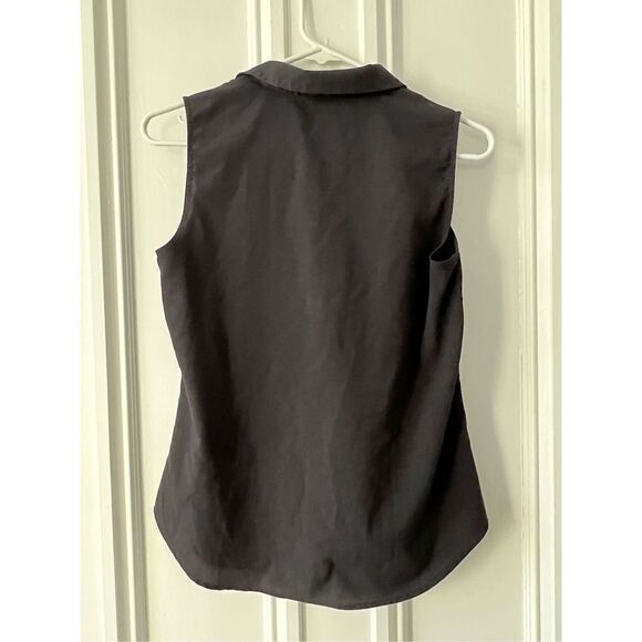 Ann Taylor black collared tank with scalloped front SP - Picture 4 of 5